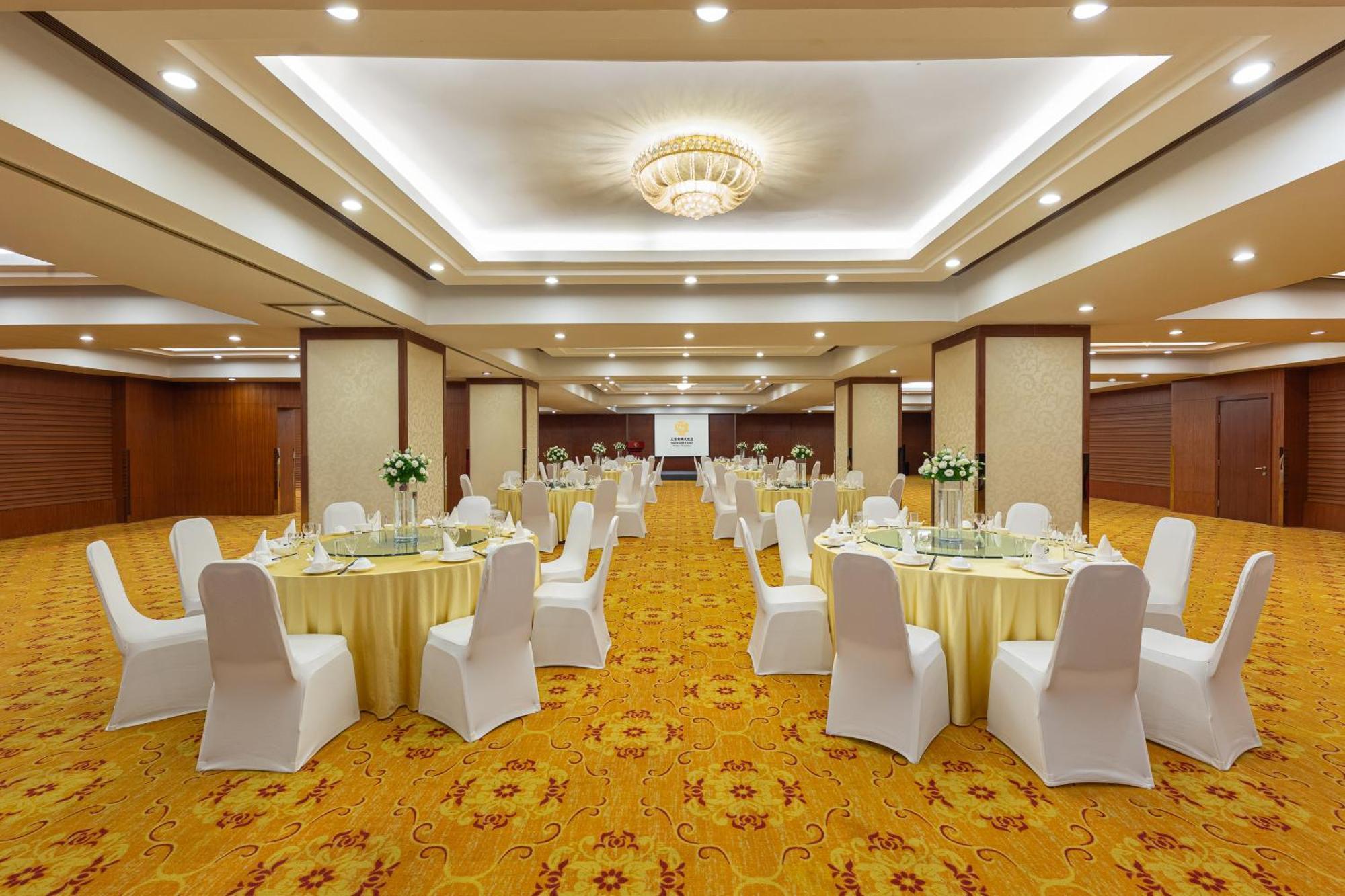 โรงแรมซันเวิลด์ หวางฟูจิง ปักกิ่ง ภายนอก รูปภาพ